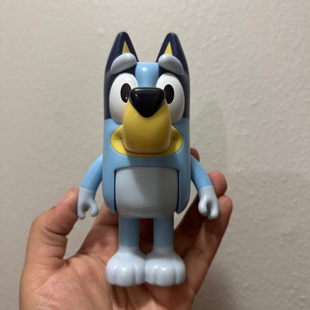 Bluey Chat Mate bluey Talking Figure